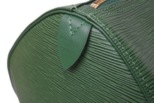 Load image into Gallery viewer, LOUIS VUITTON ルイヴィトン ボストンバッグ M42944 キーポル60 エピレザー グリーン 美品 中古 59345