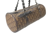Load image into Gallery viewer, Christian Dior クリスチャンディオール ハンドバッグ トロッター パピヨン型 リボン ブラウン PVC レザー シルバー金具 良品 中古 59346