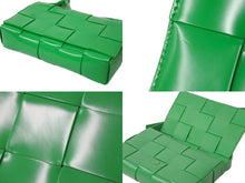 Load image into Gallery viewer, 極美品 BOTTEGAVENETA ボッテガヴェネタ ショルダーバッグ マキシ イントレチャート ブラッシュドレザー カセット 中古 59360