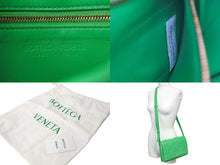 Load image into Gallery viewer, 極美品 BOTTEGAVENETA ボッテガヴェネタ ショルダーバッグ マキシ イントレチャート ブラッシュドレザー カセット 中古 59360