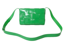 Load image into Gallery viewer, 新品同様 BOTTEGAVENETA ボッテガヴェネタ ショルダーバッグ マキシ イントレチャート ブラッシュドレザー カセット 中古 59362