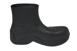BOTTEGA VENETA ボッテガヴェネタ パドル アンクルブーツ ブラック ゴム サイズ41 640045V00P01000 美品 中古 59394