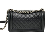 Load image into Gallery viewer, CHANEL シャネル ショルダーバッグ ボーイシャネル 23番台 ブラック ラムスキン ヴィンテージシルバー金具 美品 中古 59465