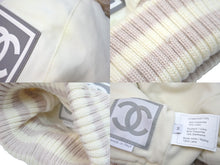 Load image into Gallery viewer, CHANEL シャネル スポーツライン ココマーク ニットキャップ ボンボン 裏起毛 ホワイト ピンク サイズM 美品 中古 59475