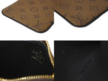 Load image into Gallery viewer, 極美品 LOUIS VUITTON ルイヴィトン モノグラム リバース ポシェットトリオ ポーチ 一部分 M68756 ブラウン ロゴ 中古 59526