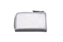 Load image into Gallery viewer, 極美品 CHANEL シャネル レザー コインケース 22番台 シルバー ココマーク ロゴ 小物 チェーン シルバー金具 中古 59537