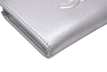 Load image into Gallery viewer, 極美品 CHANEL シャネル レザー コインケース 22番台 シルバー ココマーク ロゴ 小物 チェーン シルバー金具 中古 59537