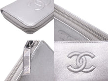 Load image into Gallery viewer, 極美品 CHANEL シャネル レザー コインケース 22番台 シルバー ココマーク ロゴ 小物 チェーン シルバー金具 中古 59537