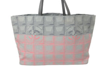 Load image into Gallery viewer, CHANEL シャネル ニュートラベルライン トートバッグ 12番台 グレー ピンク ナイロンジャガード 良品 中古 59543