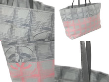 Load image into Gallery viewer, CHANEL シャネル ニュートラベルライン トートバッグ 12番台 グレー ピンク ナイロンジャガード 良品 中古 59543
