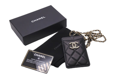 新品同様 CHANEL シャネル マトラッセ チェーン パスケース 30番台 ラムスキン ブラック ココマーク ゴールド金具 中古 59547