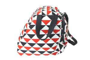 PRADA プラダショルダーバッグ トライアングル総柄 トライアングルロゴ ブラック レッド ホワイト シルバー金具 美品 中古 59559 