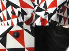 画像をギャラリービューアに読み込む, PRADA プラダショルダーバッグ トライアングル総柄 トライアングルロゴ ブラック レッド ホワイト シルバー金具 美品 中古 59559 