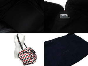 PRADA プラダショルダーバッグ トライアングル総柄 トライアングルロゴ ブラック レッド ホワイト シルバー金具 美品 中古 59559 