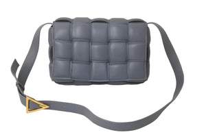 新品同様 BOTTEGAVENETA ボッテガヴェネタ ショルダーバッグ パデッドカセット イントレチャート 591970VCQR19782 中古 59596