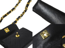Load image into Gallery viewer, CHANEL シャネル チェーンショルダーバッグ ミニミニマトラッセ 14cm 1番台 ラムスキン ブラック ゴールド金具 美品 中古 59600