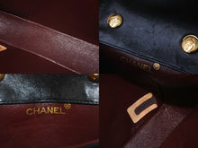 Load image into Gallery viewer, CHANEL シャネル チェーンショルダーバッグ ミニミニマトラッセ 14cm 1番台 ラムスキン ブラック ゴールド金具 美品 中古 59600