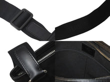 Load image into Gallery viewer, 極美品 LOUIS VUITTON ルイヴィトン ショルダーバッグ ダミエ グラフィット トマス N58028 ブラック PVC 中古 59617
