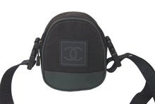 Load image into Gallery viewer, CHANEL シャネル スポーツライン ショルダーバッグ ポーチ キャンバス メッシュ ブラック カーキ 8511921 美品 中古 59647