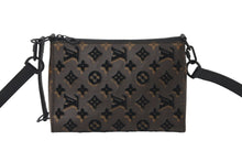 Load image into Gallery viewer, 極美品 LOUIS VUITTON ルイヴィトン ショルダーバッグ M45070 トリアングル メッセンジャー モノグラムタフタージュ ブラウン ブラック 中古 59662