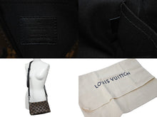 Load image into Gallery viewer, 極美品 LOUIS VUITTON ルイヴィトン ショルダーバッグ M45070 トリアングル メッセンジャー モノグラムタフタージュ ブラウン ブラック 中古 59662