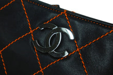 Load image into Gallery viewer, CHANEL シャネル ハンドバッグ ワイルドステッチ チェーン ココマーク 9番台 ブラック 蛍光 オレンジ シルバー金具 美品 中古 59668