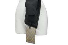 Load image into Gallery viewer, 極美品 LOUIS VUITTON ルイヴィトン ベスト エンボスミッドレイヤー ベスト モノグラム 2021AW サイズS 1A5VUL 中古 59685