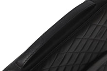 Load image into Gallery viewer, CHANEL シャネル タブレットケース ココマーク マトラッセ 14番台 2010年 ラムスキン ブラック シルバー金具 美品 中古 59689