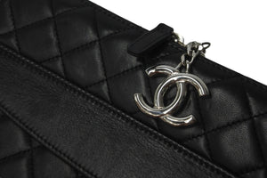 CHANEL シャネル タブレットケース ココマーク マトラッセ 14番台 2010年 ラムスキン ブラック シルバー金具 美品 中古 59689