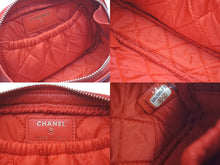 Load image into Gallery viewer, CHANEL シャネル ポーチ コスメポーチ トラベルポーチ マトラッセ ココマーク ラムスキン レッド 23005785 美品 中古 59691