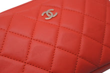 Load image into Gallery viewer, CHANEL シャネル ポーチ コスメポーチ トラベルポーチ マトラッセ ココマーク ラムスキン レッド 23005785 美品 中古 59691