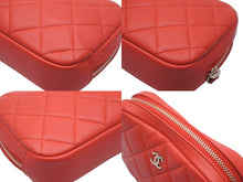 Load image into Gallery viewer, CHANEL シャネル ポーチ コスメポーチ トラベルポーチ マトラッセ ココマーク ラムスキン レッド 23005785 美品 中古 59691