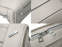 Load image into Gallery viewer, 極美品 LOEWE ロエベ アマソナ28 ハンドバッグ 352.30.N03 カーフスキン ベージュ シルバー金具 中古 59724