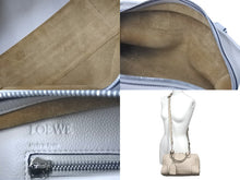 Load image into Gallery viewer, 極美品 LOEWE ロエベ アマソナ28 ハンドバッグ 352.30.N03 カーフスキン ベージュ シルバー金具 中古 59724