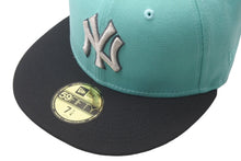 Load image into Gallery viewer, 新品未使用 NEW ERA New york Yankees ニューエラ ニューヨークヤンキース キャップ ミントグリーン グレーブリム 7 1/4 中古 59746
