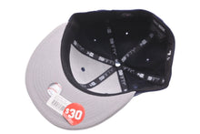 Load image into Gallery viewer, 新品未使用 NEW ERA New york Yankees ニューエラ ニューヨークヤンキース キャップ ネイビー グレーブリム 7 1/4 中古 59747