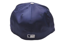 Load image into Gallery viewer, 新品未使用 NEW ERA New york Yankees ニューエラ ニューヨークヤンキース キャップ ネイビー グレーブリム 7 1/4 中古 59747