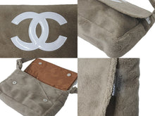 Load image into Gallery viewer, 極美品 CHANEL シャネル ノヴェルティ パイル ショルダーバッグ ベージュ ココマーク ロゴ 斜め掛け 鞄 シルバー金具 中古 59781