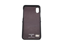 Load image into Gallery viewer, CHANEL シャネル スマホケース iPhone X ケース マトラッセ キャビアスキン ブラック 29番台 良品 中古 59835