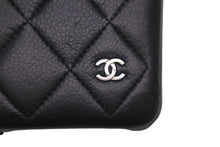 Load image into Gallery viewer, CHANEL シャネル スマホケース iPhone X ケース マトラッセ キャビアスキン ブラック 29番台 良品 中古 59835
