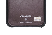 Load image into Gallery viewer, CHANEL シャネル スマホケース iPhone X ケース マトラッセ キャビアスキン ブラック 29番台 良品 中古 59835