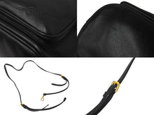 Load image into Gallery viewer, PRADA プラダ 2WAYハンドバッグ ショルダーストラップ付き 巾着型 1BH038 カーフスキン ブラック ルーマニア製 美品 中古 59870