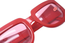 Load image into Gallery viewer, CHANEL シャネル サングラス ヴィンテージクラシック 05979 91764 プラスチック レッド ピンク ゴールド金具 美品 中古 59908