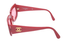 Load image into Gallery viewer, CHANEL シャネル サングラス ヴィンテージクラシック 05979 91764 プラスチック レッド ピンク ゴールド金具 美品 中古 59908