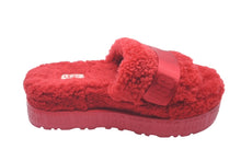 Load image into Gallery viewer, UGG FLUFFITA アグ フラッフィータ サンダル ミュール レッド ウール カーリーシープスキン S/N 1113475 美品 中古 59971