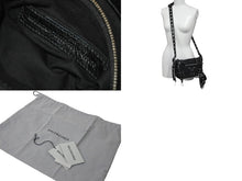 Load image into Gallery viewer, 極美品 BALENCIAGA バレンシアガ ショルダーバッグ LE CAGOLE XSルカゴール ピアッシング加工 ブラック 7190822AAE31000 中古 59997