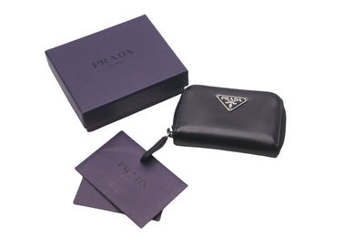 極美品 PRADA プラダ M682A トライアングルロゴ ６連キー サフィアーノレザー シルバー ブラック金具 中古 60081 