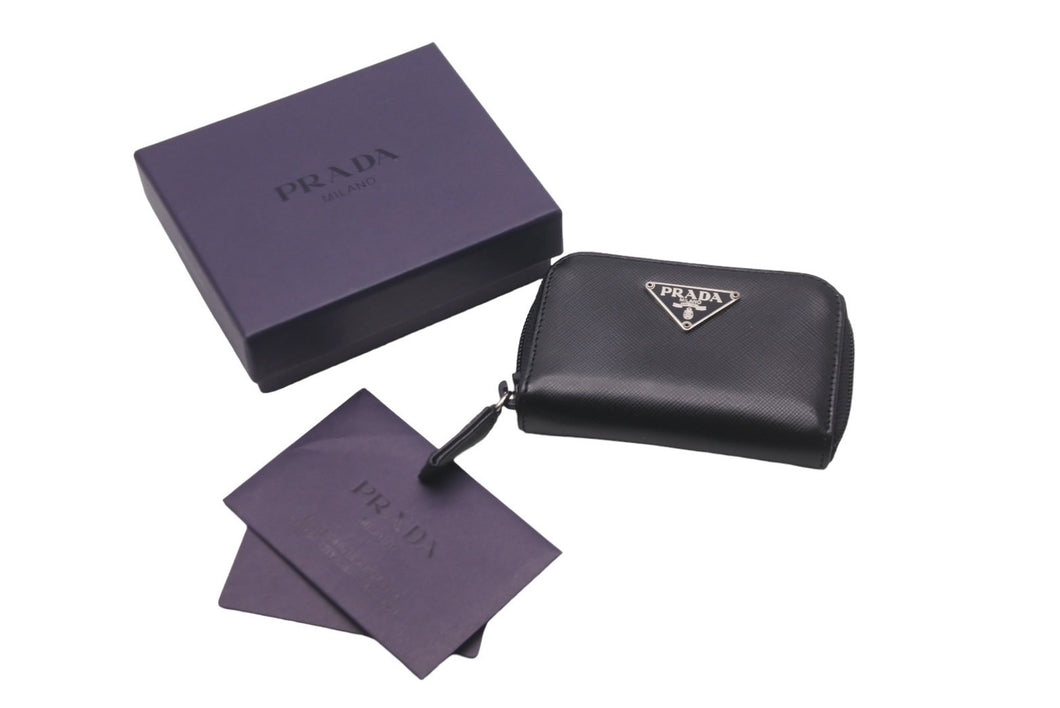 極美品 PRADA プラダ M682A トライアングルロゴ ６連キー サフィアーノレザー シルバー ブラック金具 中古 60081 