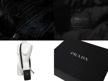 画像をギャラリービューアに読み込む, 以前同様 PRADA プラダショルダーバッグ Re-Nylon スマートフォンケース ブラック 2ZH155 シルバー金具 中古 60089 