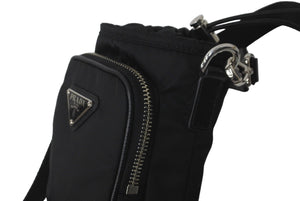 以前同様 PRADA プラダショルダーバッグ Re-Nylon スマートフォンケース ブラック 2ZH155 シルバー金具 中古 60089 